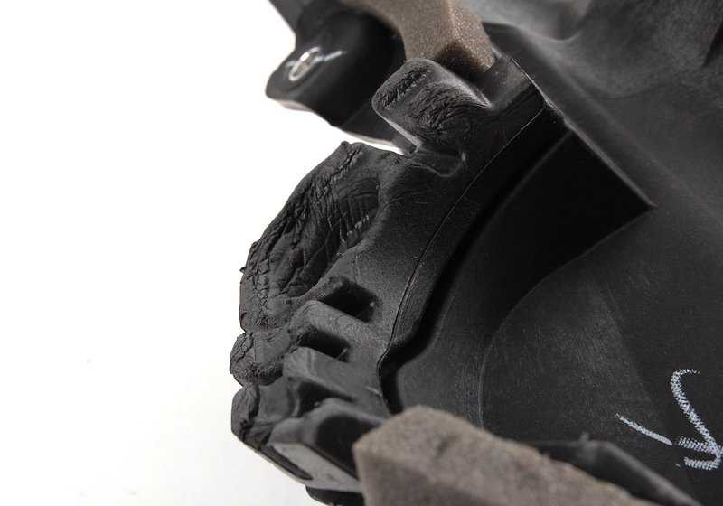 Separador superior derecho del compartimento del motor OEM 51717169420 para BMW E70, E71, E72. Original BMW