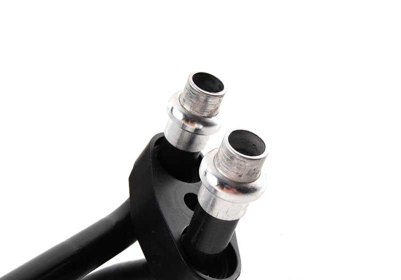 Tubería de enfriador de aceite OEM 17212227235 para BMW E36 y Z3. Original BMW.