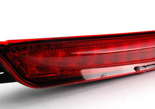 Luz de freno tercera OEM 63258368764 para BMW E46 {316i AX31, AX32, AX41, AX42, EX31, EX32, EX41, EX42; 318d EL51, EL71}. Original BMW.