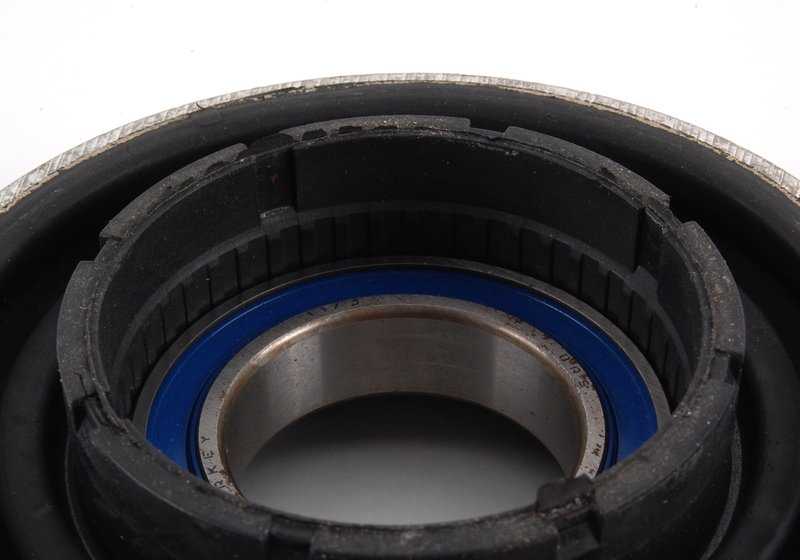 Soporte central de aluminio OEM 26127521856 para BMW E60, E60N, E61, E61N, E63, E63N, E64, E64N. Original BMW.