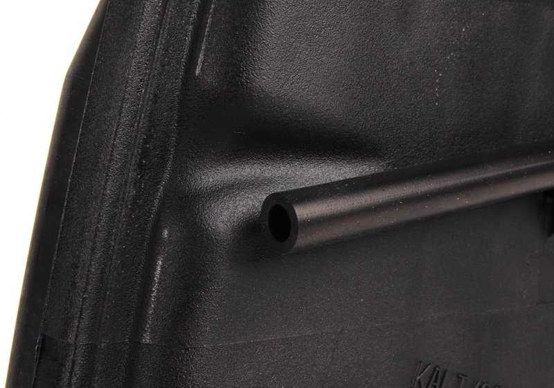 Depósito de expansión refrigerante OEM 17112283344 para BMW E46. Compatible con todos los modelos de la serie 3 E46. Recambio original BMW.