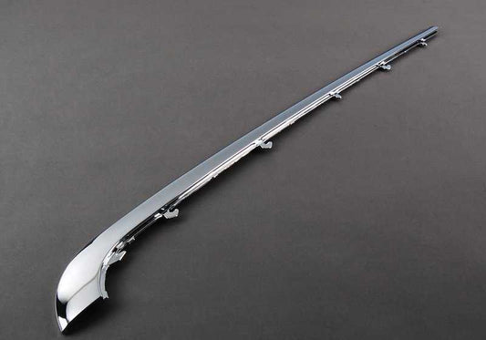 Couverture gauche pour la série BMW 7 E32 (OEM 51121908075). BMW d'origine.