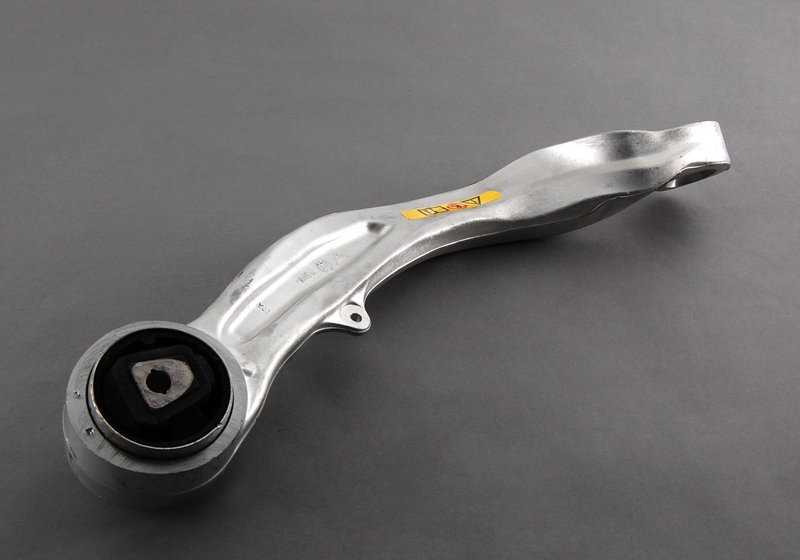 Tirante de suspensión derecho con silentblock OEM 31106770686 para BMW E60, E60N, E61, E61N. Original BMW.