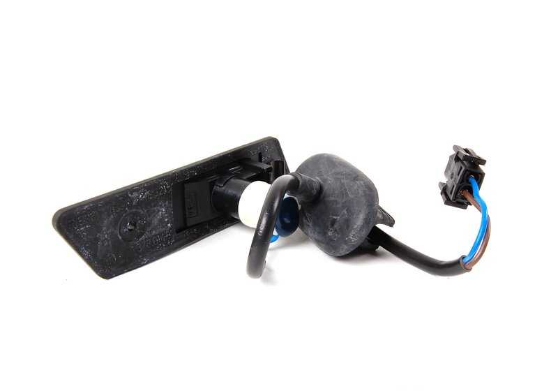 Rechte zusätzliche intermittierende Licht für die BMW 5 E34 -Serie, 7 E32 -Serie (OEM 63131378010). Original BMW.