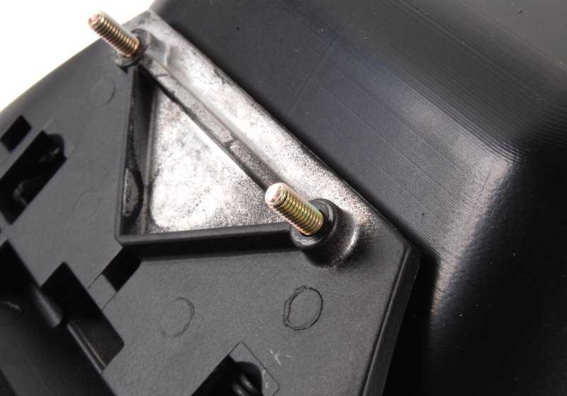 Tapa para consola central OEM 51167140703 para BMW E39. Original BMW.