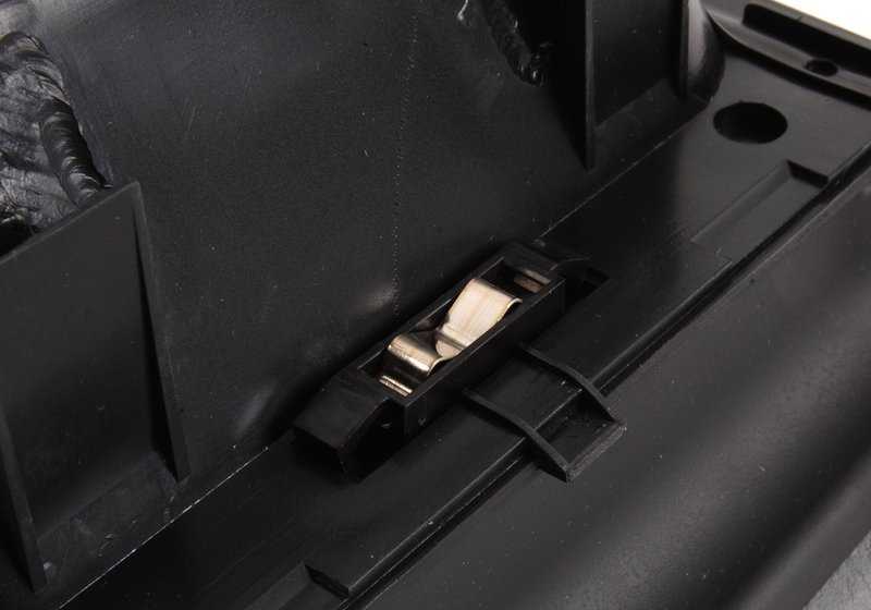 Tapa para consola central OEM 51167140703 para BMW E39. Original BMW.