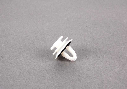 Clipe com arruela natur OEM 07147145753 para BMW F10, G30, X3 G01, Z4 E86 e MINI R50, R53... e muito mais. BMW e MINI originais.