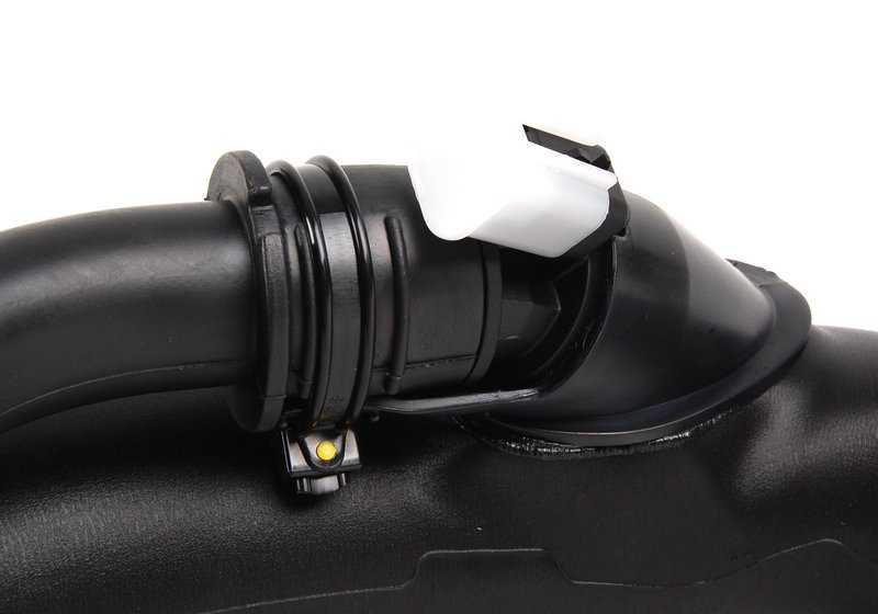 Tubo de admisión de aire OEM 13717582453 para MINI R55, R56, R57, R58, R59. Compatible con versiones Cooper S y JCW. Original MINI.
