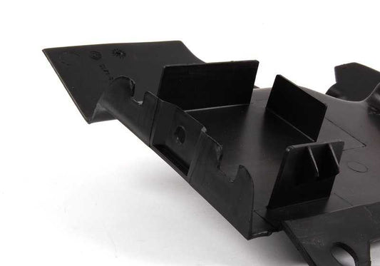 Conducto de aire izquierdo OEM 51718108303 para BMW E31 840i y 840Ci. Compatible con modelos automáticos y manuales. Original BMW.