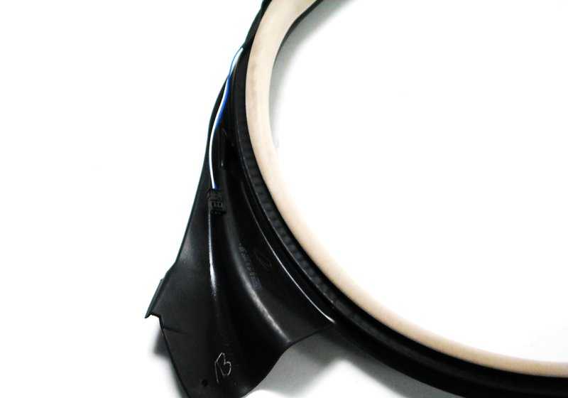 Cantonera izquierda OEM 51717161689 color HELLBEIGE para BMW Serie 3 E46 (316Ci, 318Ci, 320Ci). Original BMW.