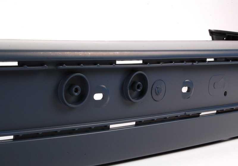 Revestimiento delantero OEM 51111953646 para BMW 316, 316i E30 (1983-1988). Original BMW.