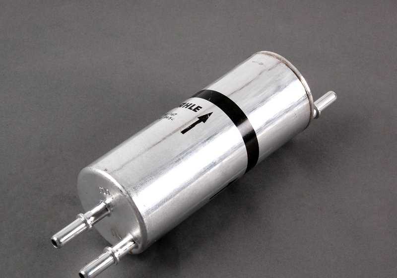 Filtro de gasolina con regulador de presión OEM 16126754016 para BMW X5 E53 3.0i y 4.4i (todos los modelos compatibles). Original BMW.