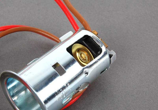 Current with OEM connector 61346947184 for BMW E90, E91, E92, E93 (316D, 316i) All compatible models. Original BMW piece.