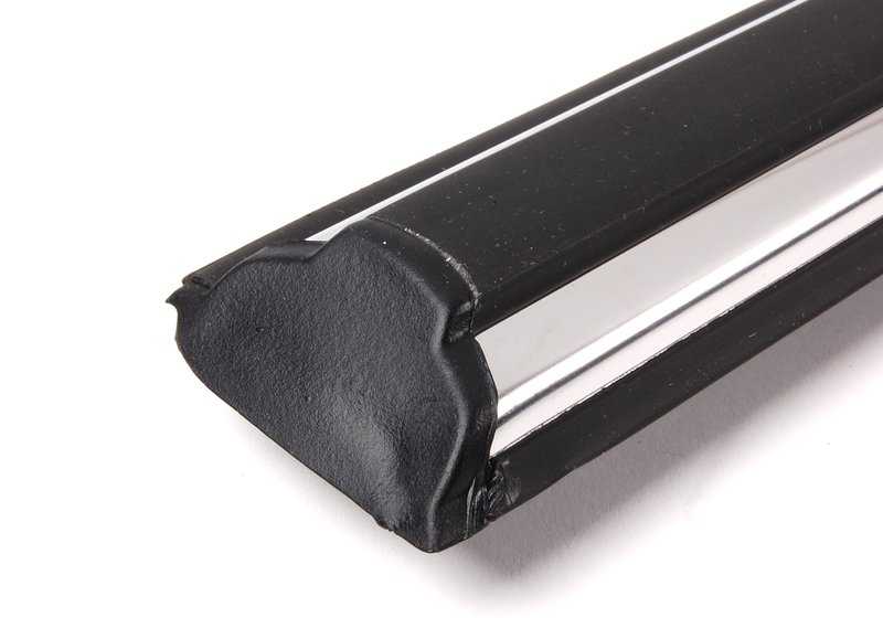 Listón de parachoques puerta delantera izquierda OEM 51131831465 para BMW Serie 3 (E21) 315, 316... y más. Original BMW.