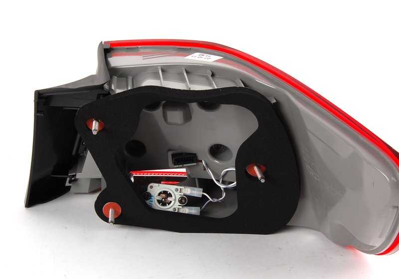 Piloto trasero izquierdo OEM 63217251959 para BMW E92, E92N. Luz trasera lateral original BMW.
