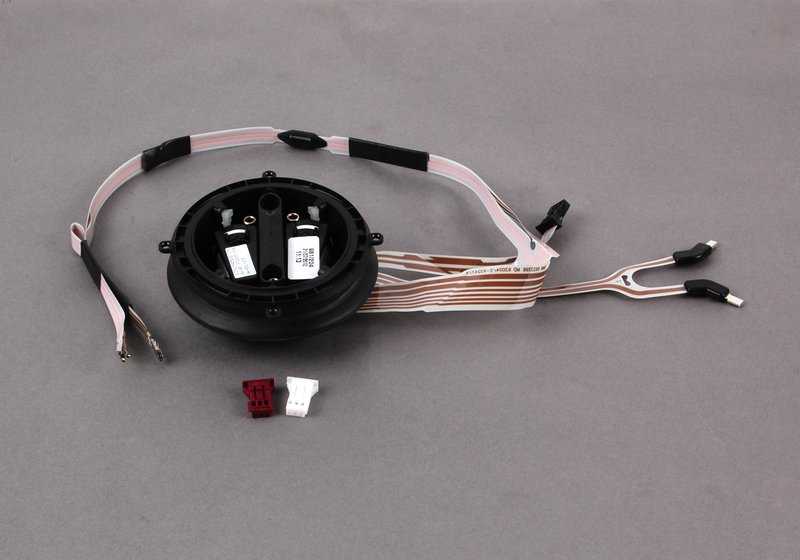 Motor del ajuste de memoria del retrovisor izquierdo OEM 67136946313 para BMW E46 {316i AL11, AL12, AL21, AL22, AL51, AN72, AN82, AX31, AX32, AX41}. Original BMW.