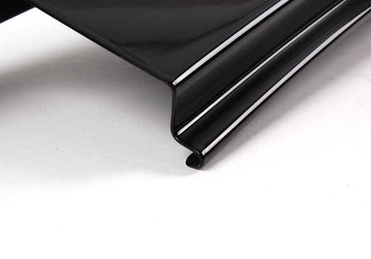 Embellecedor marco ventanilla puerta trasera derecha OEM 51342695290 para BMW E46. Acabado en negro brillante. Original BMW.