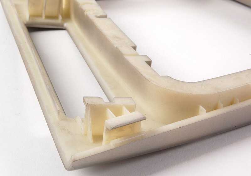 Fondo bandeja maletero OEM 51167052068 para BMW Serie 3 E46 (316i, 316ti... y más). Original BMW.