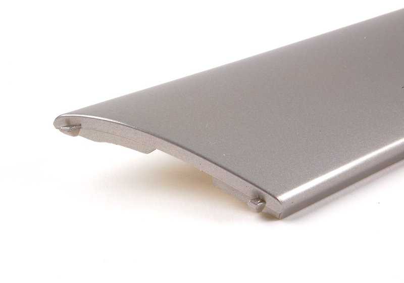 Embellecedor puerta delantera derecha OEM 51457047162 para BMW Serie 3 E46. Original BMW.
