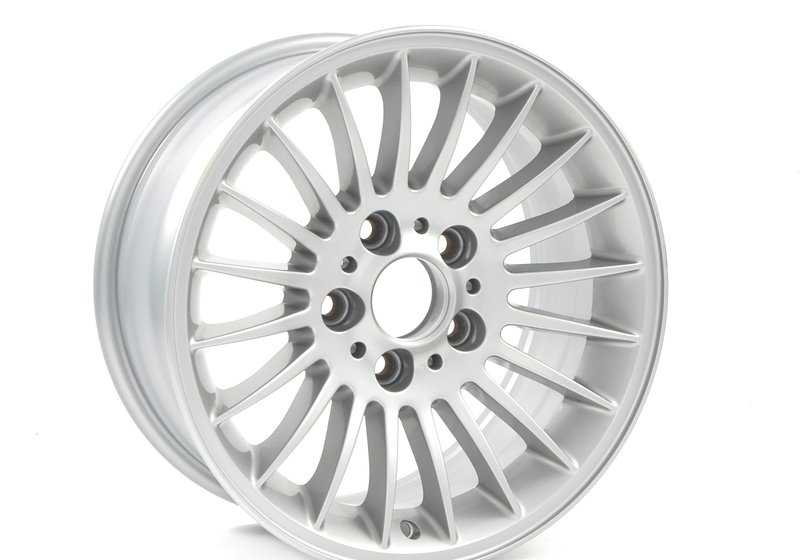 Design radiale per pneumatici in lega Classic 16 "(7.5JX16 ET20) OEM 36111095049 per BMW 7 E38 Serie E38. BMW originale.