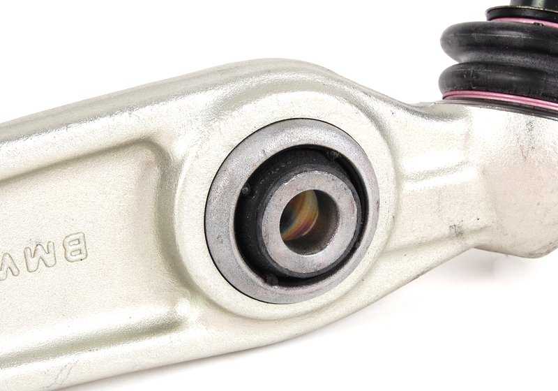 Left lower suspension arms with Silentblock OEM 31126771893 for BMW X5 E70, E70N and BMW X6 E71, E72. Original BMW piece.