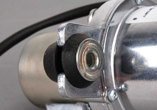 OEM vacuum pump 34336769029 for BMW E81, E87, E90, E60, E61, E63, E64. Valid for N45 engines. Brake system component. Original BMW.