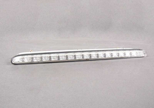 Tercera luz de freno trasera OEM 63216920740 para BMW Serie 3 E46. Original BMW.