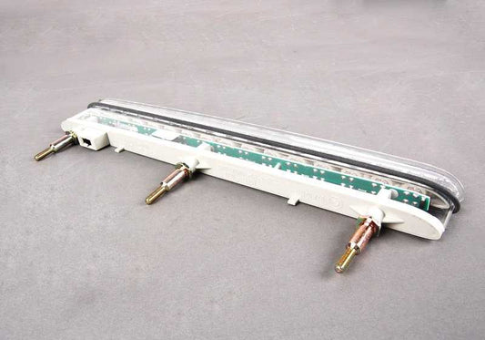 Tercera luz de freno trasera OEM 63216920740 para BMW Serie 3 E46. Original BMW.