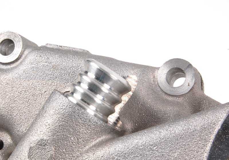 Bomba de agua mecánica OEM 11510393339 para BMW Serie 7 E38 (750i, L7) y Serie 8 E31 (850Ci) con motor M73. Original BMW.