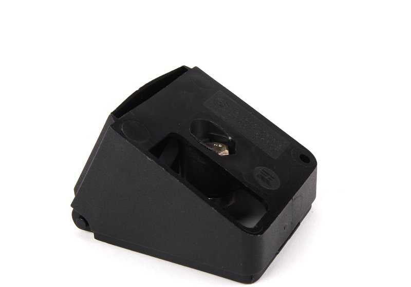 Punto de conexión B+ OEM 12521702313 para BMW E38. Pieza original BMW.