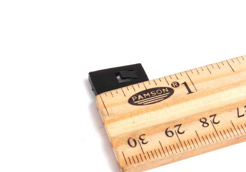 Clip de sujet OEM 51132495559 pour BMW E36, E70, E71, E72, Z3. BMW d'origine.