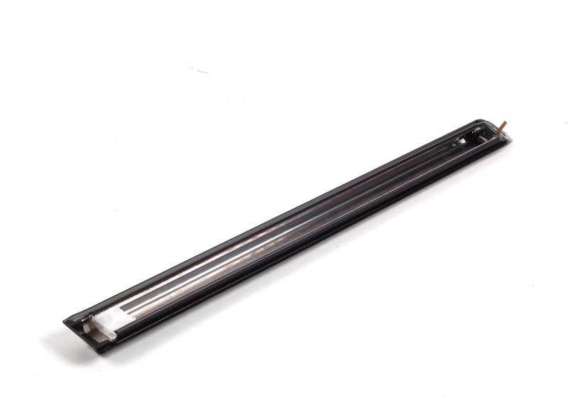 Moldagem traseira direita Chrome 51131876134 Para BMW E30 316i {todos os modelos compatíveis}. BMW original.
