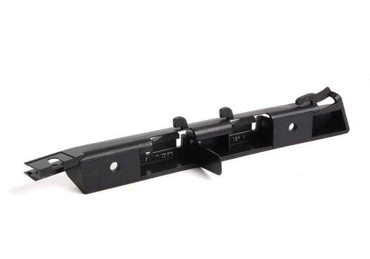 Soporte izquierdo OEM 51117135575 para BMW Serie 7 E65 y E66. Pieza de encaje para revestimiento delantero. Original BMW.