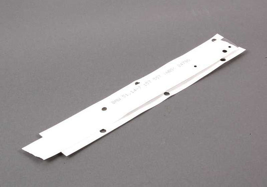 Emblema trasero adhesivo OEM 51147157557 para BMW Serie 3 E90 330i (modelos PM11, PM12, PM21, PM22, PM31, PM36, PM41, PM42, PM45, PM46). Original BMW.