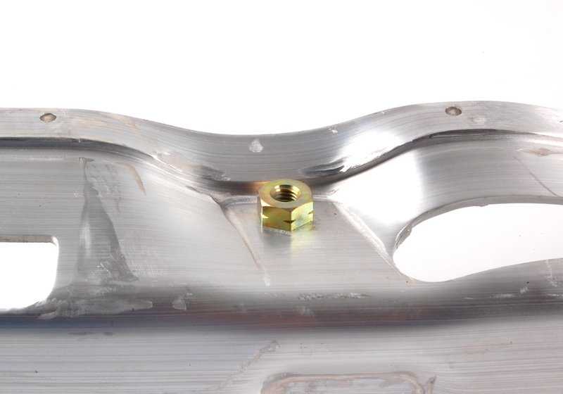 OEM -Frontunterstützung 51118397511 für BMW E36 und Z3. Original BMW Stück. Ideal, um die Struktur der Fahrzeugfront mit einer perfekten Anpassungsgarantie zu reparieren.