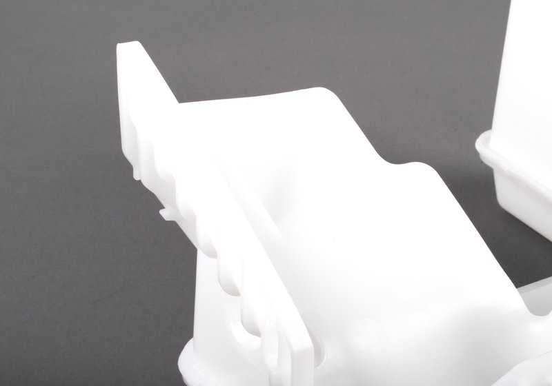 Depósito lavaparabrisas faros OEM 61677895577 para BMW E46. Recambio original BMW.