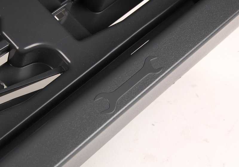 Cubierta batería OEM 51476949965 para BMW E90 {316d, 316i} todos los modelos compatibles. Pieza original BMW.