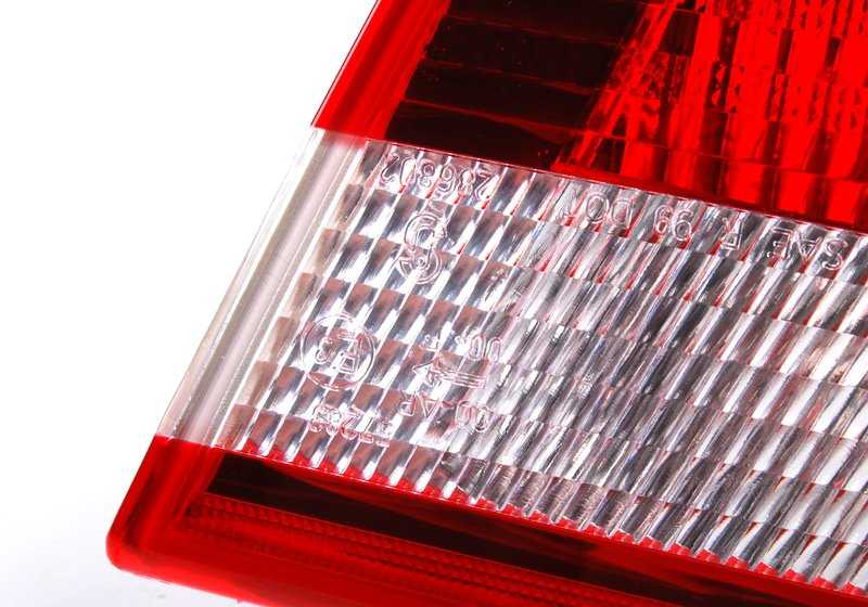 Piloto trasero derecho del portón OEM 63218368760 para BMW E46 {316i, 318d} compatibles. Original BMW.