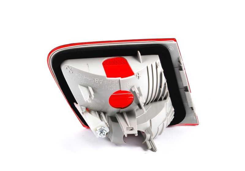Piloto trasero derecho del portón OEM 63218368760 para BMW E46 {316i, 318d} compatibles. Original BMW.