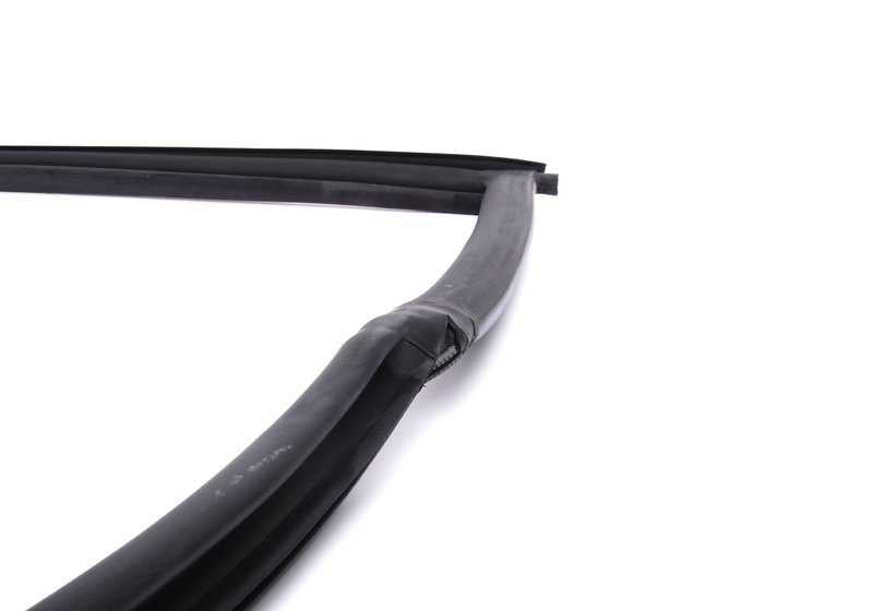 Cantonera izquierda OEM 51717161687 para BMW serie 3 E46 (316Ci, 318i, 318ti... y más). Original BMW.