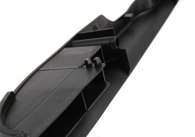 Cubierta embellecedora del carril del asiento derecho OEM 52108226432 para BMW Serie 3 E46. Original BMW.