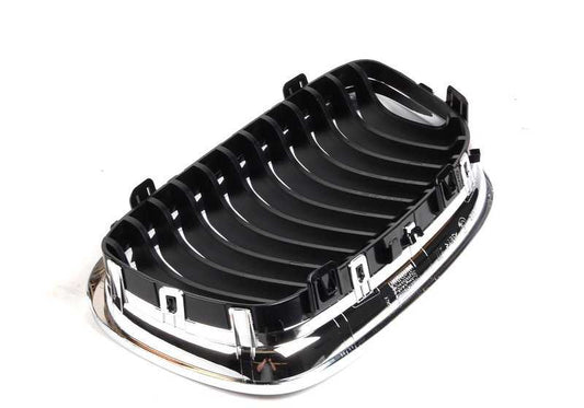 Rejilla de adorno con marco cromado derecho OEM 51137201968 para BMW Serie 3 E90 LCI, E91 LCI. Original BMW.