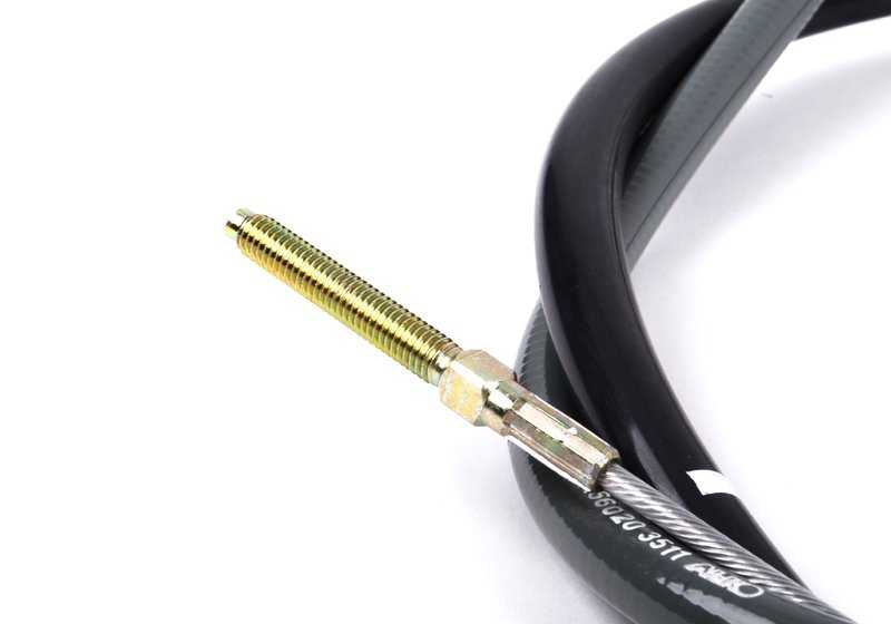 Cable freno de mano derecho OEM 34401166237 para BMW E39 520d, 520i {DD11, DD12, DD21, DD22, DH11, DH12, DH21, DH22, DR71, DM71}. Compatible con modelos manuales y automáticos. Original BMW.
