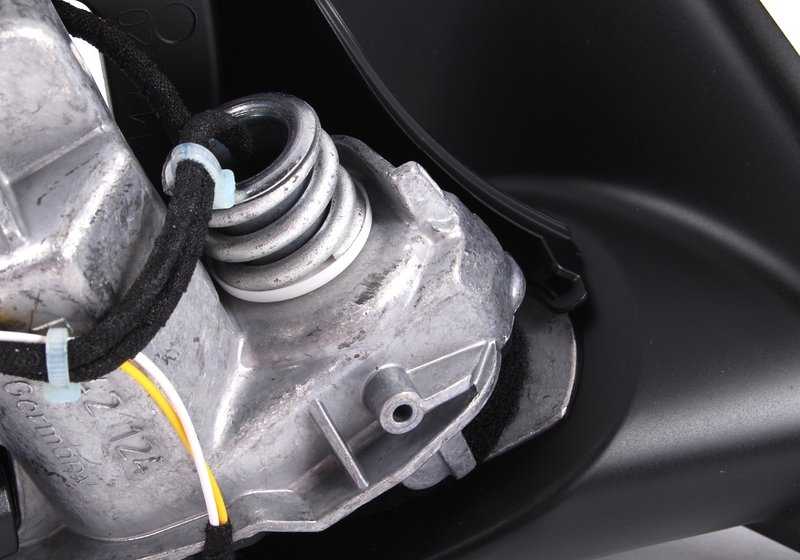 Retrovisor exterior derecho (sin cristal, calefactable) OEM 51167282572 para BMW E90, E91. Original BMW.