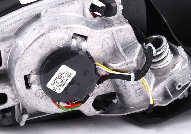 Retrovisor exterior derecho (sin cristal, calefactable) OEM 51167282572 para BMW E90, E91. Original BMW.