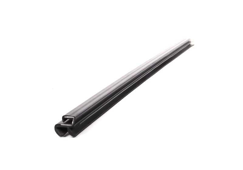 Cubierta interna izquierda para BMW E53 X5 (OEM 51328402555). Original BMW.