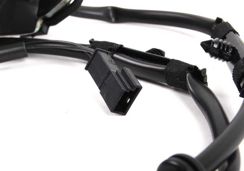 Cuña de cierre OEM 51218205041 para BMW Serie 3 E36 (08/1992 - 10/1999). Original BMW.