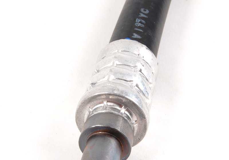 Tubería de alta presión del compresor al condensador OEM 64539067575 para BMW E30. Original BMW.
