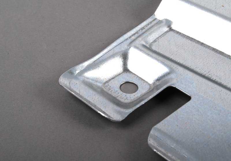 Protector térmico OEM 51481945429 para BMW E30. Original BMW.