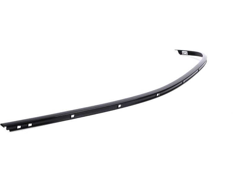 Moldura trasera derecha OEM 51342427412 para BMW E39. Original BMW.